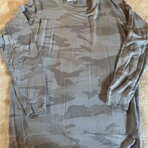 Splendid Women’s Gray/Blue Camo Long-Sleeve Crewneck